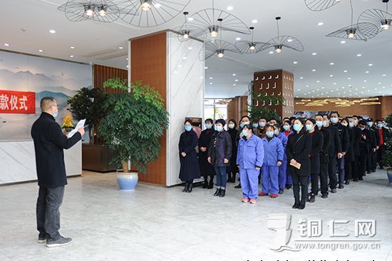 �����춼���ز���˾��֯Ա����չ���߰��ľ�Ǯ